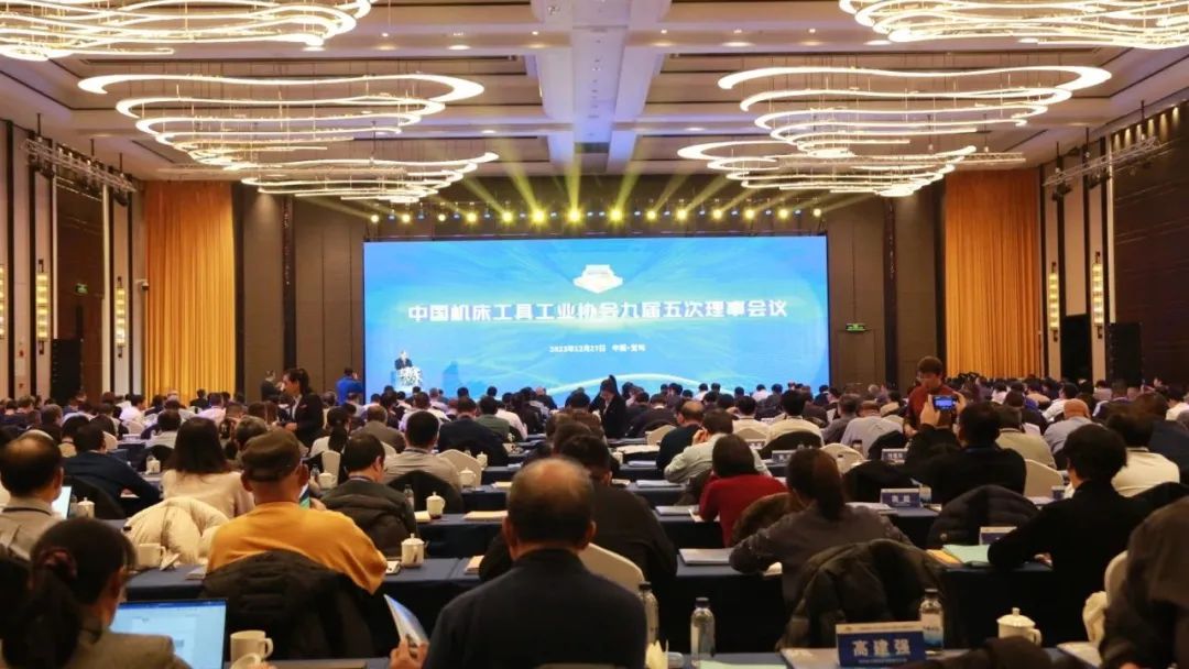 AG老哥俱乐部-老哥必备的交流社区