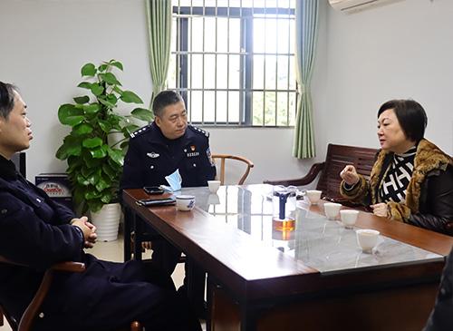 ��ǿ�������������Ǿ����ϵ